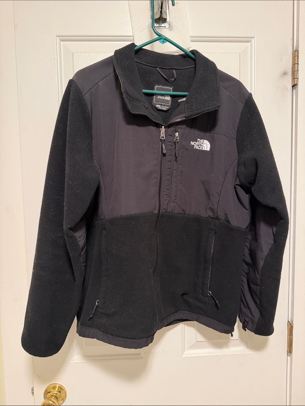 The North Face Black Women's Lightweight Fleece Jacket